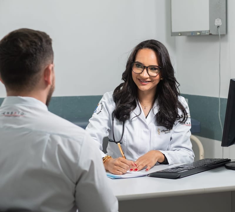 Consulta Clínica Médica com Dra. Mayara Loeblein